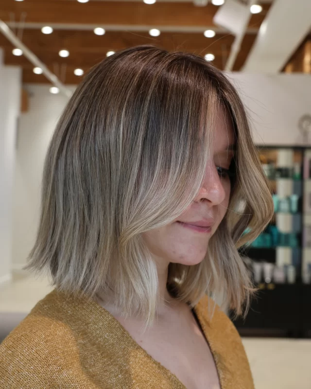 Short n’ Sweet Bob & Face Framing Blonde 💛
Color by @colorbygabbyg
Cut by @aleahkhair
#hairtransformation #hairinspo #chicagohairstylist #chicagohairsalon #blondebob
hair inspo | chicago hairstylist | chicago hair salon | short hair | bob hair |