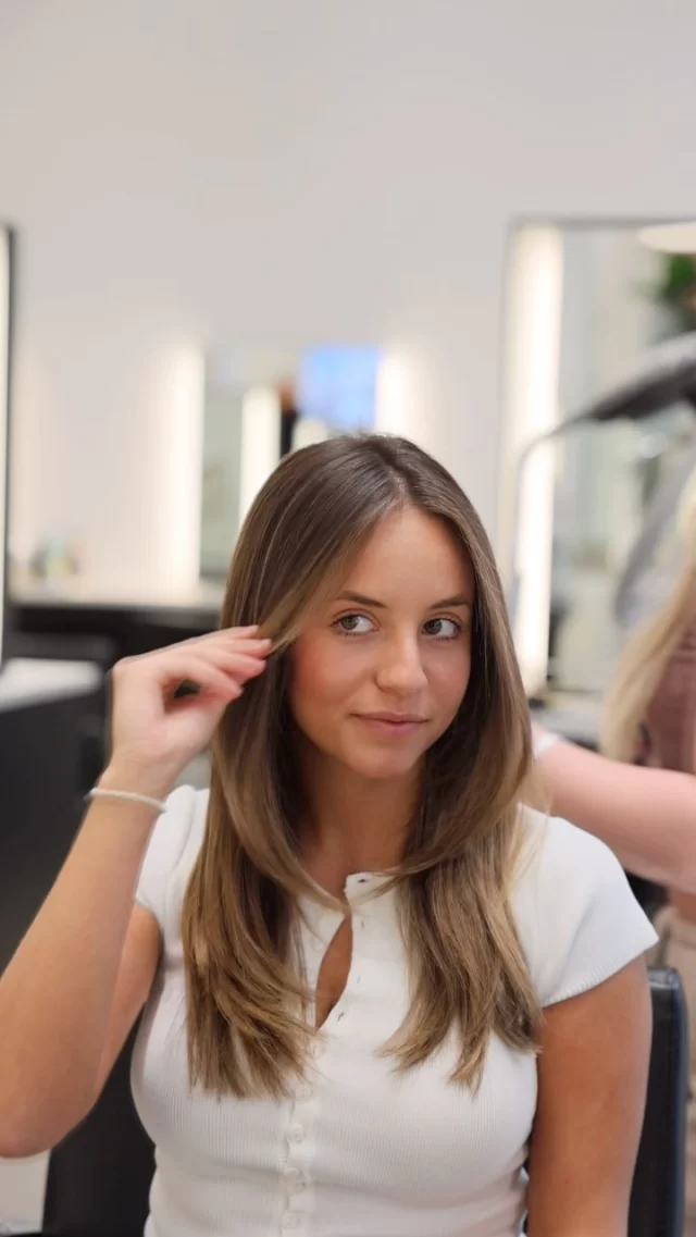 Sandy Bronde 🏝️
Color + Cut by @hairbyhaileyfay 🤍
#chicagobalayage #chicagohairstylist #chicagohairsalon
chicago balayage | chicago hairstylist | chicago hair salon |