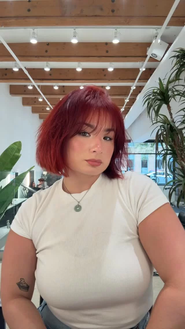 The Perfect Red Bob ❤️🔥 @megumicolorr
Color + Cut: @aleahkhair
#bob #bobhair
bob | bob haircut | here is my bob | chicago hairstylist | chicago hair salon |