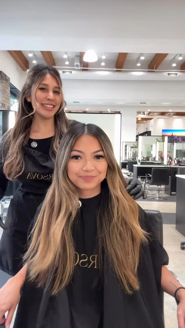 BEFORE & AFTER: Fall Color Consultation + Results
Color by @heavenleighhhair 🤍
Asking for: lived-in, dimensional, less brassy, and bolder money piece 🌟
#hairconsultation #fallhairinspo
hair consultation | fall hair transformation | fall hair refresh | before and after hair | lived in balayage | Chicago hairstylist | chicago hair salon |